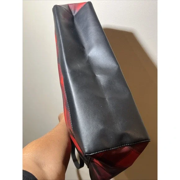 Victoria's Secret Open Top Weekender Holiday Black Red Plaid Women Tote Bag NWOT - Picture 10 of 12